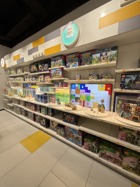 LEGO Shop im Westfield Hamburg-Überseequartier – Shopping-Highlight in der HafenCity